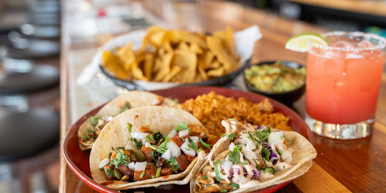 restaurants near me, restaurant burlington, breakfast burlington, mexican restaurant, burritos, tacos, enchiladas, margaritas